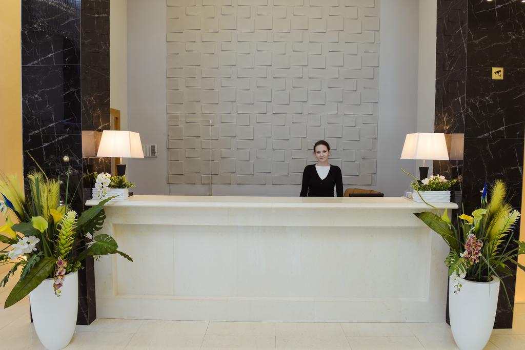 Absolute Hotel Akmola Esterno foto