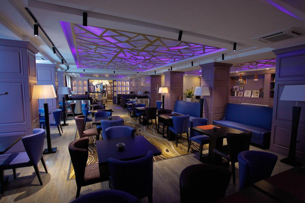 Absolute Hotel Akmola Esterno foto